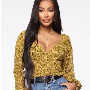 Fashion Nova “Drama Animal” off the shoulder top